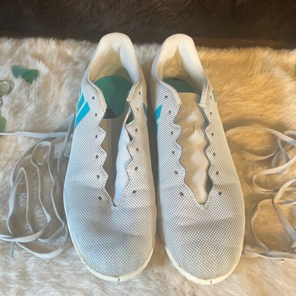 Adidas shoes 20.5 (4709) - Picture 1 of 9